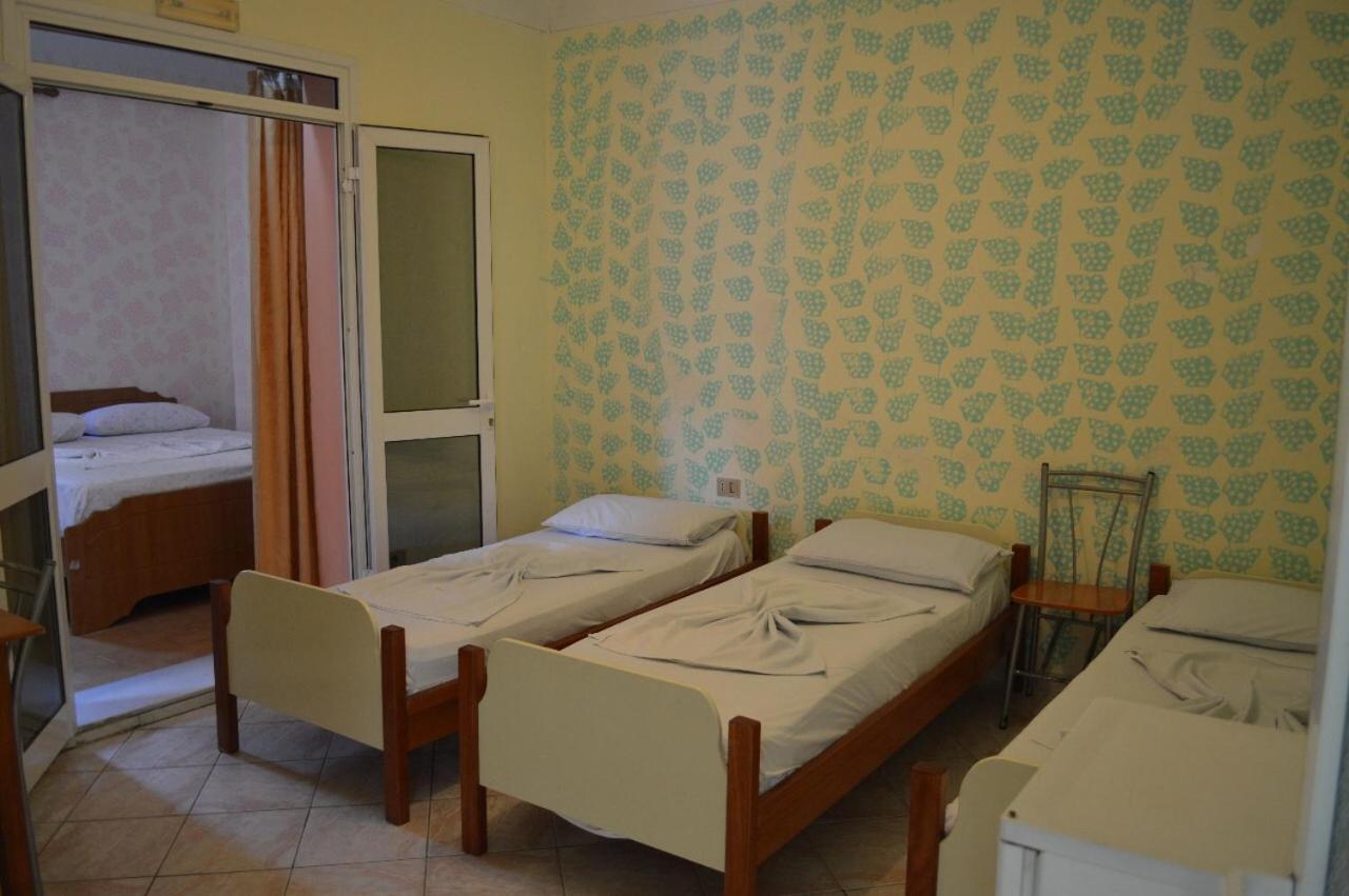 Hotel Ridal Vlore Exterior photo